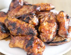 Chicken Wings With B.B.Q Sauce (6 PCS)