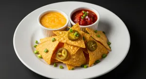 Nachos cheese & salsa