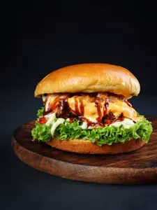 Saucy & Juicy Burger