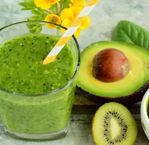 Kiwi Avocado  Gouava Smoothies
