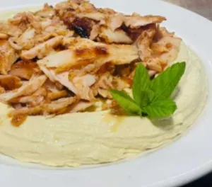 Hummus with Shawarma