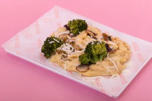 Chicken And Mushroom White Pasta