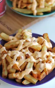 French Fries with Cheese Dynamic, Sauce