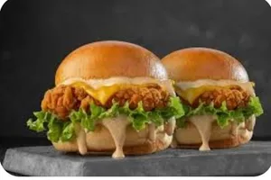 Crispy Slider Chicken Burger                                                                       برجر دجاج مقرمش سلايدر