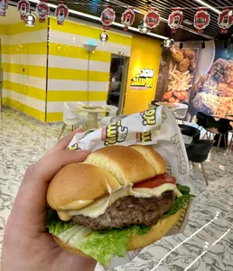 Mixecan Beef Burger                                                   برغر اللحم البقري الأنقس المكسيكي