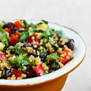 Quinoa Salad                                                                سلطة الكنوا